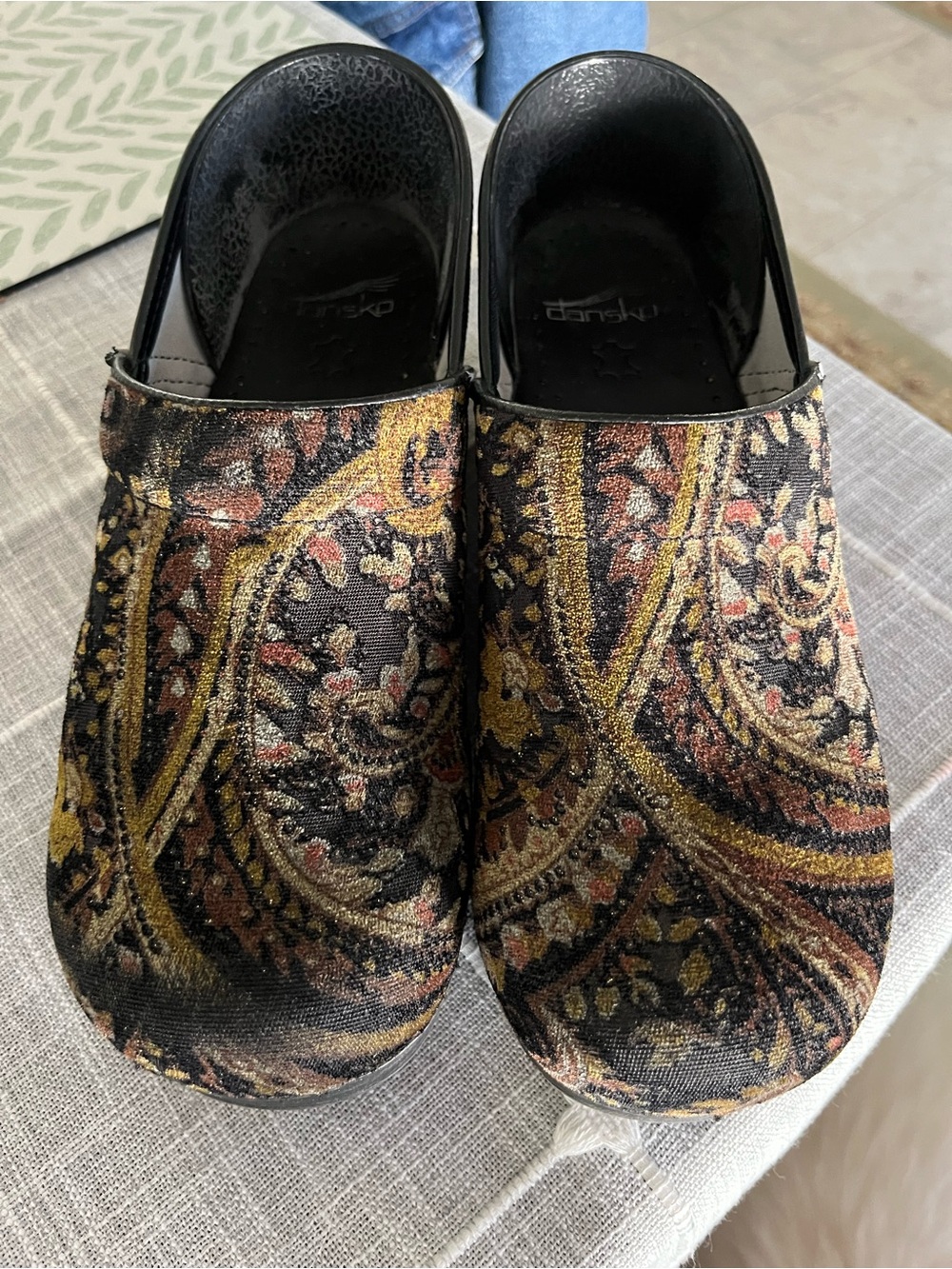 Dansko Professional Vegan Paisley Tapestry Clogs Size 40 / 9.5